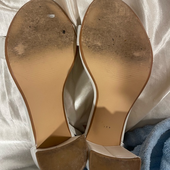 Steve Madden White Block Heel Sandal - Picture 6 of 7